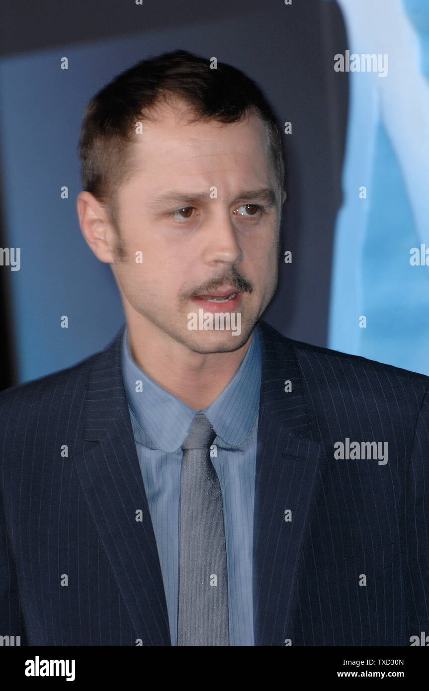 LOS ANGELES, CA. 16 décembre 2009 : Giovanni Ribisi au Los Angeles première de son nouveau film 'Avatar' au Grauman's Chinese Theatre, à Hollywood. © 2009 Paul Smith / Featureflash Banque D'Images