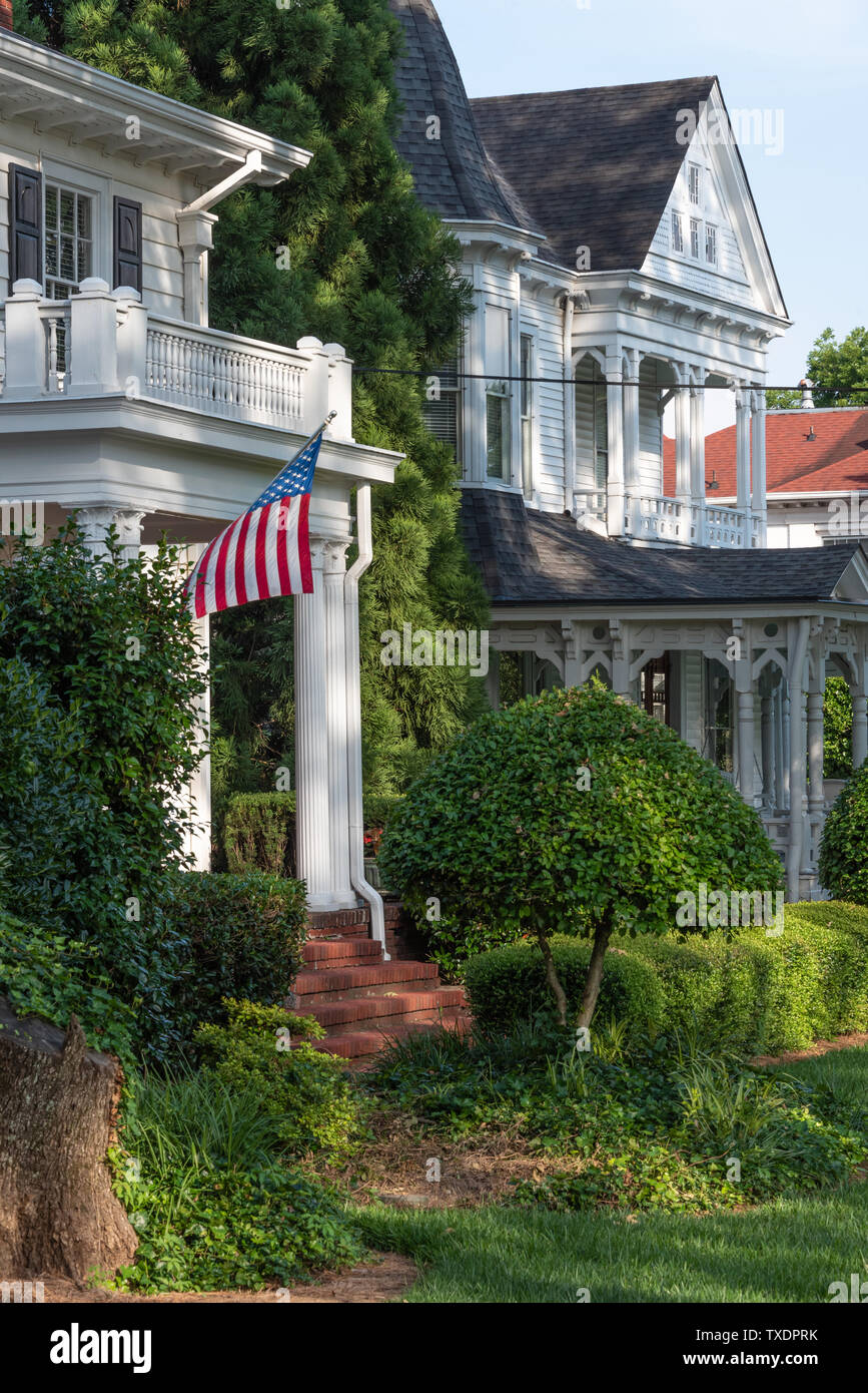 Historique des maisons sur Green Street dans le centre-ville de Gainesville, en Géorgie. (USA) Banque D'Images