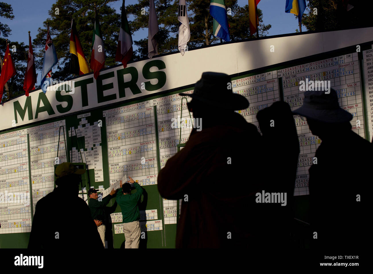 Les clients arrivent pour le troisième tour du Masters à Augusta National le 13 avril 2013 à Augusta (Géorgie). UPI/Kevin Dietsch Banque D'Images