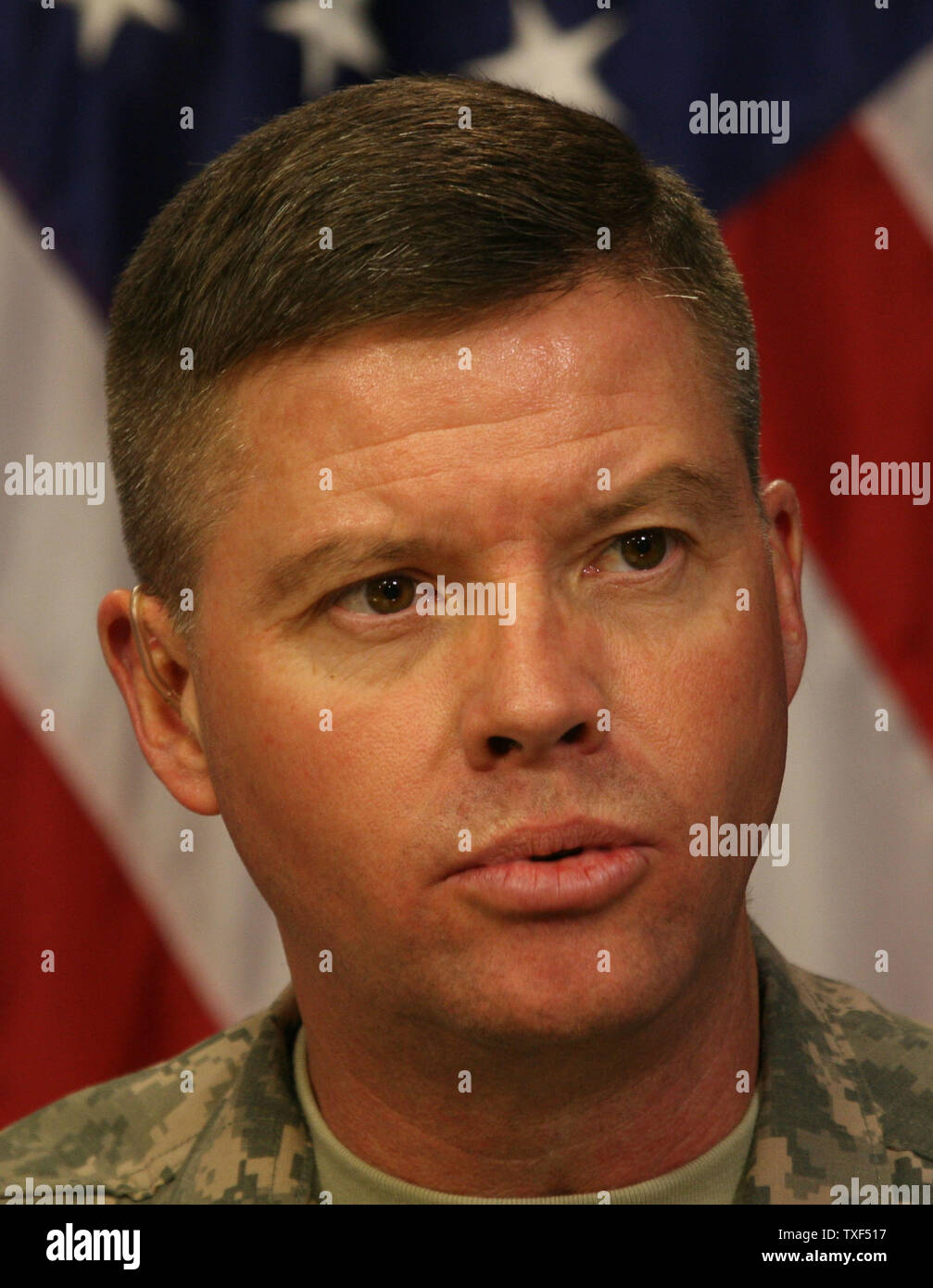 Porte-parole de l'armée américaine le Général David Perkins informe les médias sur les opérations militaires, à Bagdad, l'Iraq le 24 septembre 2008. (Photo d'UPI/Ali Jasim) Banque D'Images