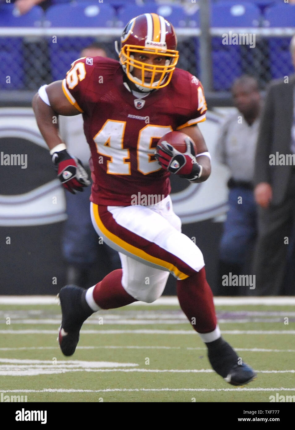 Redskins de Washington' running back Ladell Betts (46) exécute pour une première vers le bas contre le Baltimore Ravens au cours du deuxième trimestre à M & T Bank Stadium à Baltimore le 13 août 2009. UPI/Kevin Dietsch Banque D'Images