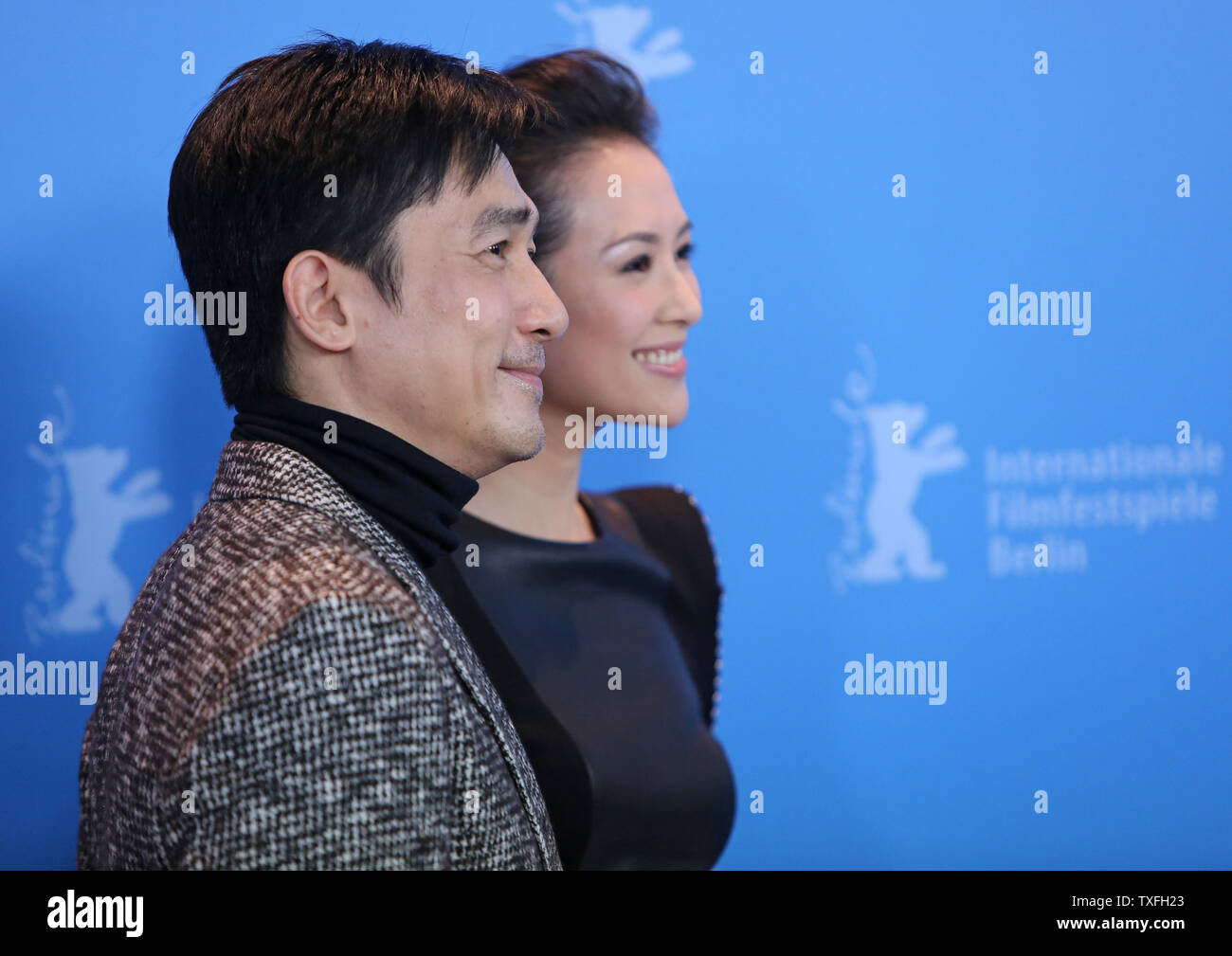 Tony Leung Chiu Wai (L) et Zhang Ziyi arrivent à l'appel de la photo le film 'Le Grand Maître' au cours de l'ouverture de la 63e Berlinale à Berlin le 7 février 2013. UPI/David Silpa Banque D'Images