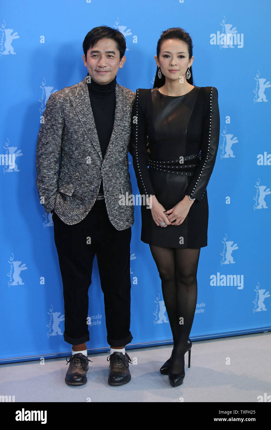 Tony Leung Chiu Wai (L) et Zhang Ziyi arrivent à l'appel de la photo le film 'Le Grand Maître' au cours de l'ouverture de la 63e Berlinale à Berlin le 7 février 2013. UPI/David Silpa Banque D'Images