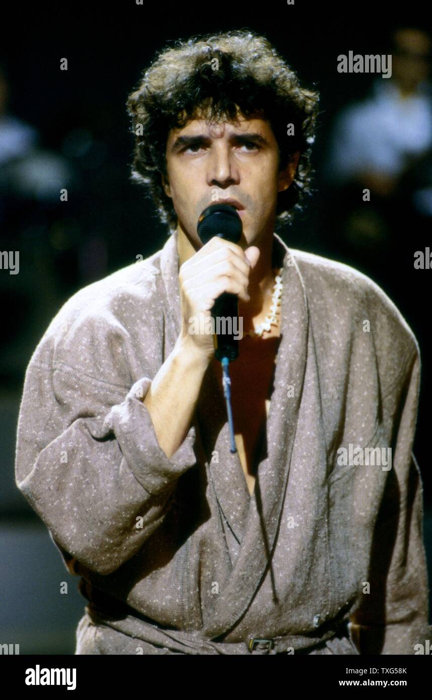 Le chanteur français Julien Clerc en 1983 Banque D'Images