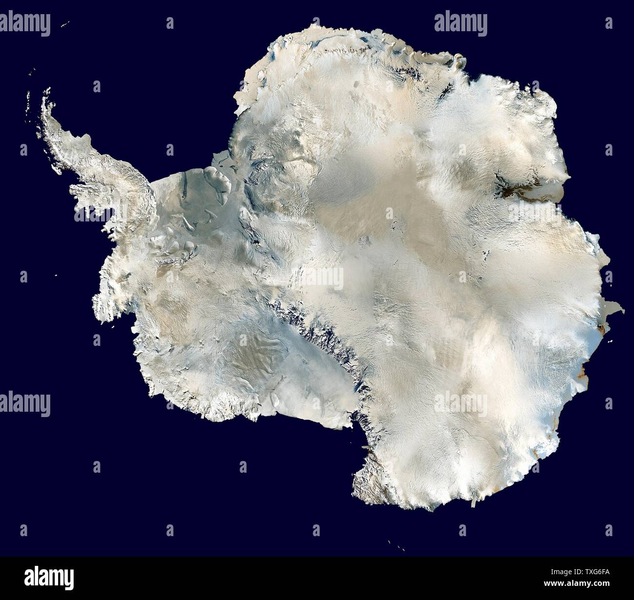 Photographie par satellite (MODIS) de l'Antarctique L'observation de la glace de mer polaire et combinée à l'observation par la National Oceanic and Atmospheric Administration (NOAA) Banque D'Images