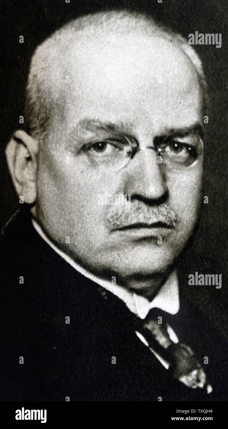 Hans Luther (10 mars 1879 - 11 mai 1962) était un homme politique allemand et le Chancelier de l'Allemagne de 482 jours en 1925 à 1926. Banque D'Images