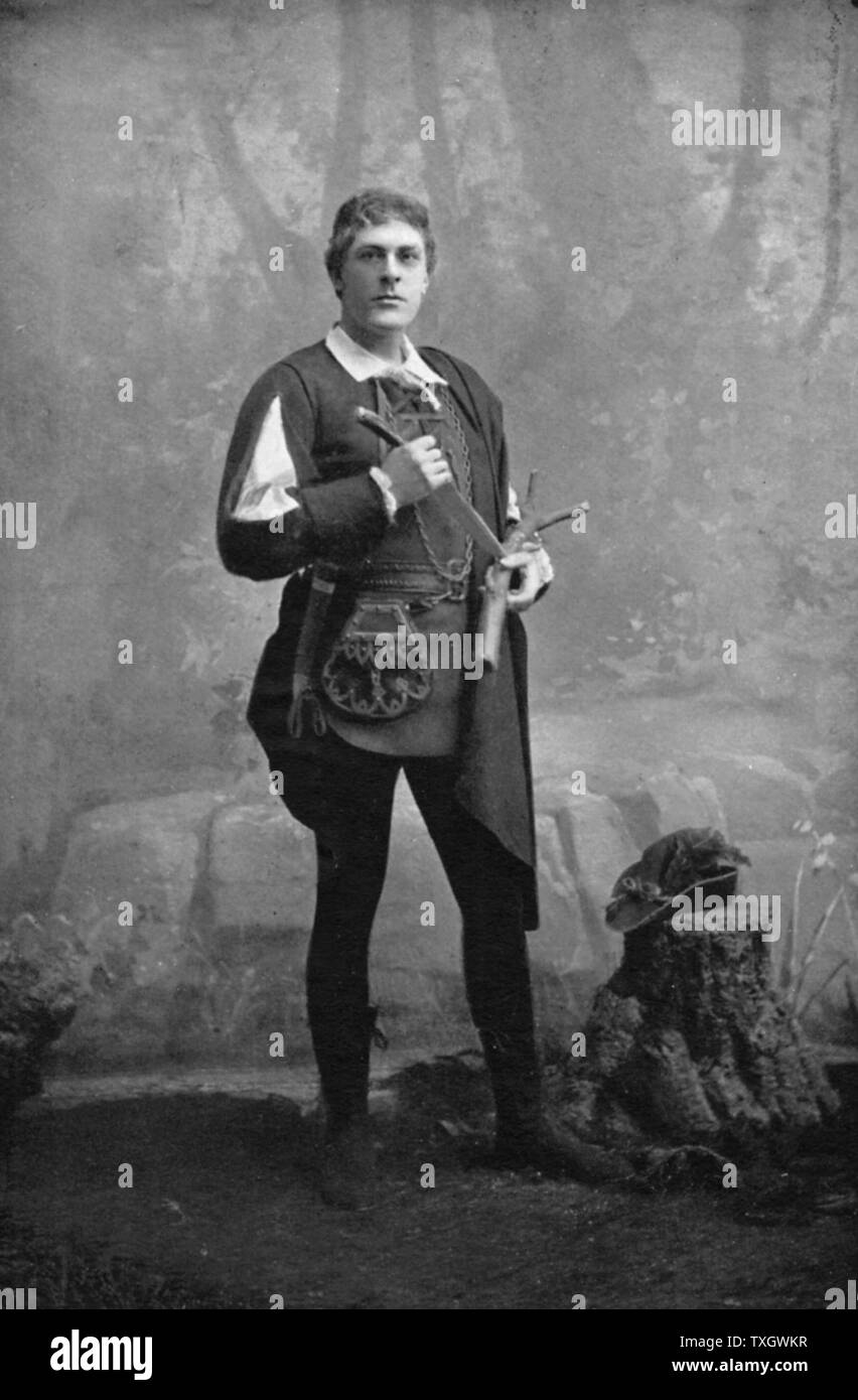 George Alexander (1858-1918) l'acteur anglais-manager. Alexander comme Orlando dans Shakespeare 'Comme vous l'aimez". Passé quelques années dans l'entreprise de Henry Irving. Présenté Oscar Wilde 'Eventail de Lady Windermere, l' (1892) et "Le deuxième de Pinero Mme Tanqueray'. Considéré comme l'avant-garde. Banque D'Images