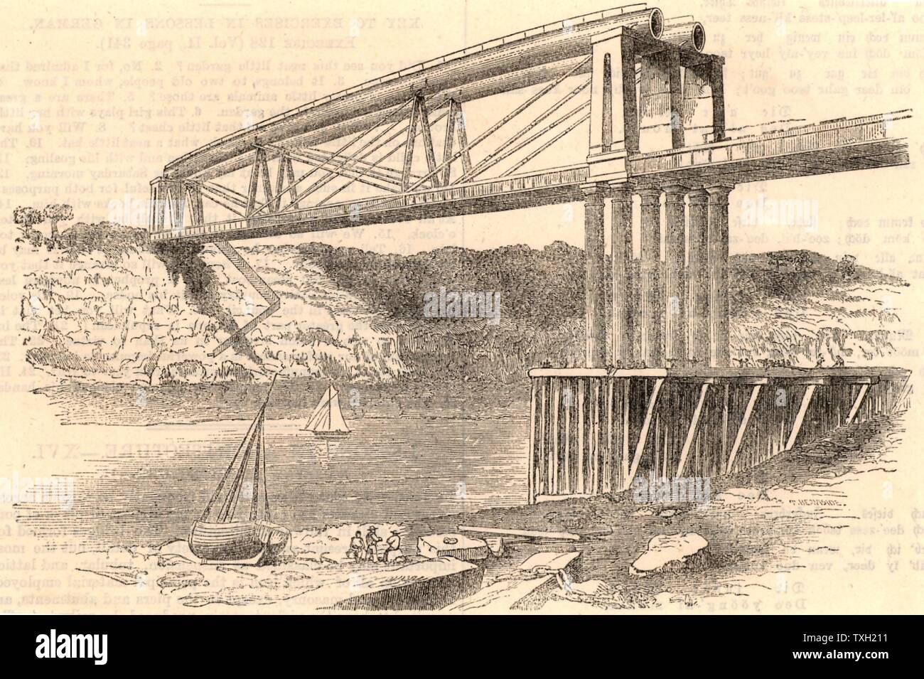 Trussed tubulaire en fer forgé pont sur la rivière Wye à Chepstow, c1885. Ce pont, construit 1849-1852, a été un design novateur par Isambard Kingdom Brunel (1806-1859) et l'utilisation de poutres tubulaires en fer forgé est considéré comme un essai pour son dernier grand chef-d'œuvre, le Royal Albert bridge sur le Tamar à Saltash. Le pont de Chepstow effectuée la Galles du sud de fer sur la Wye. Brunel a été ingénieur à la compagnie ferroviaire. À partir de 'l'éducatrice populaire'. (Londres, c1885). Banque D'Images