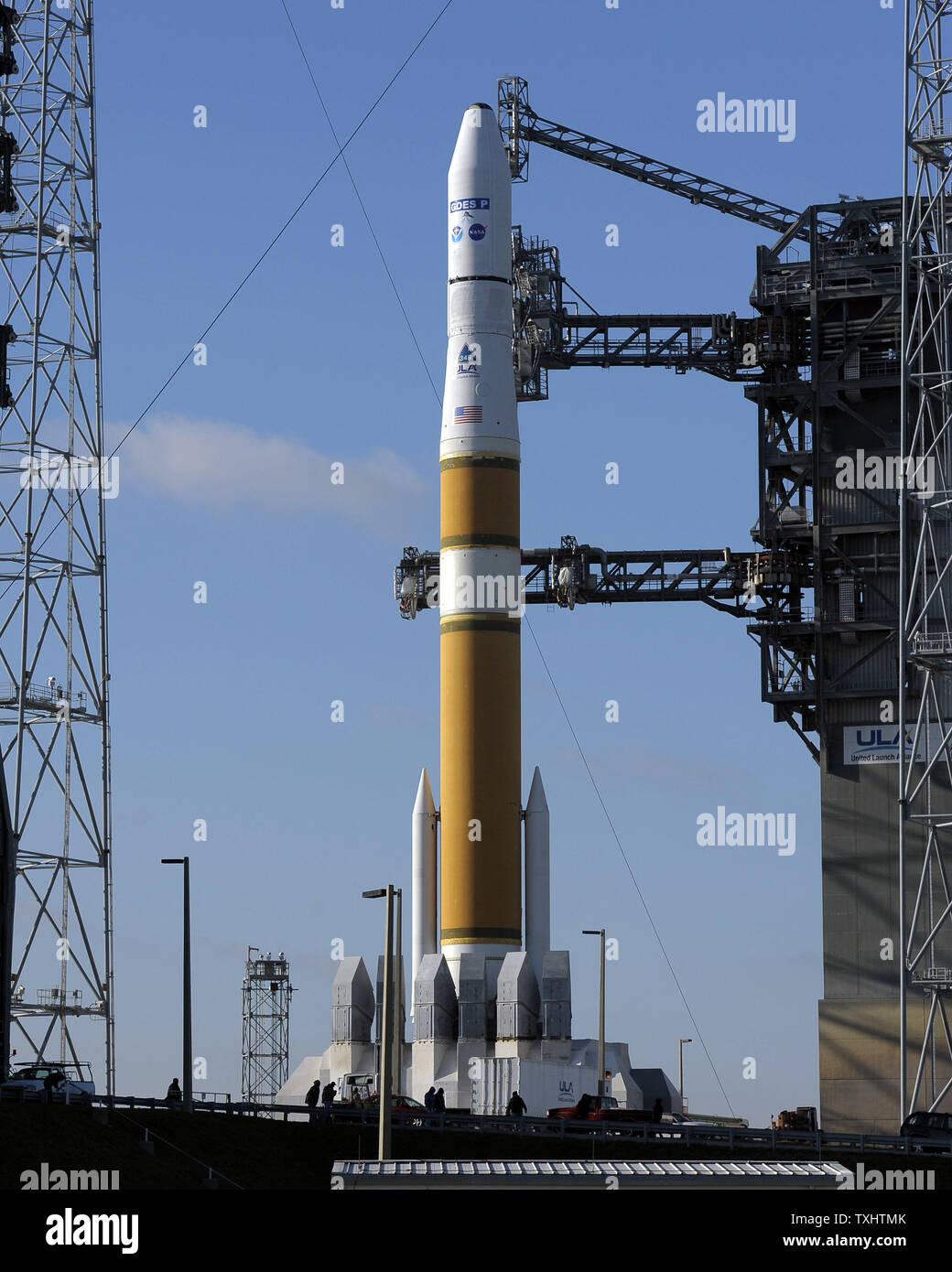 Lancement de l'Alliance des fusée Delta IV se dresse sur 37 complexe à la base aérienne de Cap Canaveral le 4 mars 2010. La fusée est prévu de lancer au cours d'une ouverture de la fenêtre d'une heure à 6:17PM ce soir, un stimulant pour la NASA satellite météo GOES UPI/Marino-Bill Joe Cantrell Banque D'Images