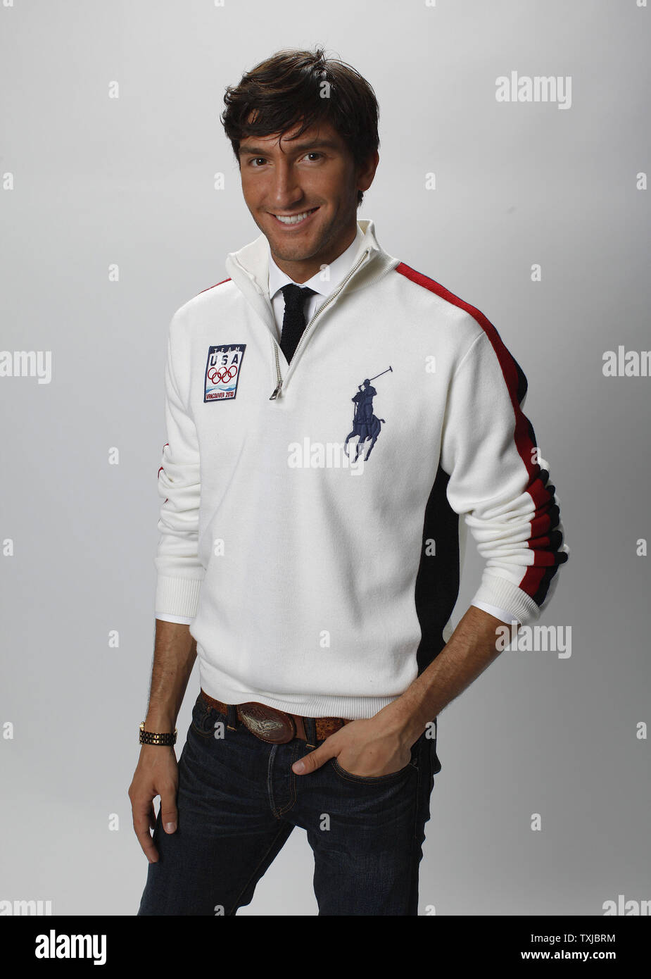 La patineuse artistique hommes Evan Lysacek pose pour un portrait à l'équipe olympique des Etats-Unis 2010 Sommet mondial des médias à Chicago le 11 septembre 2009. UPI/Brian Kersey Banque D'Images