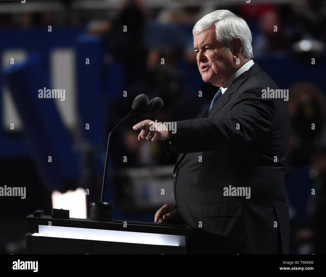 L'ancien président de la Chambre Newt Gingrich parle le troisième jour de la Convention nationale du Parti républicain au Quicken Loans Arena de Cleveland, Ohio, le 20 juillet 2016. Donald Trump va accepter officiellement l'investiture du parti républicain pour le président jeudi soir 21 juillet. Photo de Pat Benic/UPI Banque D'Images