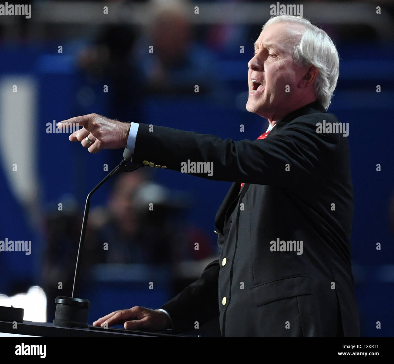 Ancien NFL Quarterback Fran with Drypoint parle le dernier jour de la Convention nationale républicaine à Quicken Loans Arena de Cleveland, Ohio, le 21 juillet 2016. Donald Trump va accepter officiellement l'investiture du parti républicain pour le président ce soir. Photo de Pat Benic/UPI Banque D'Images
