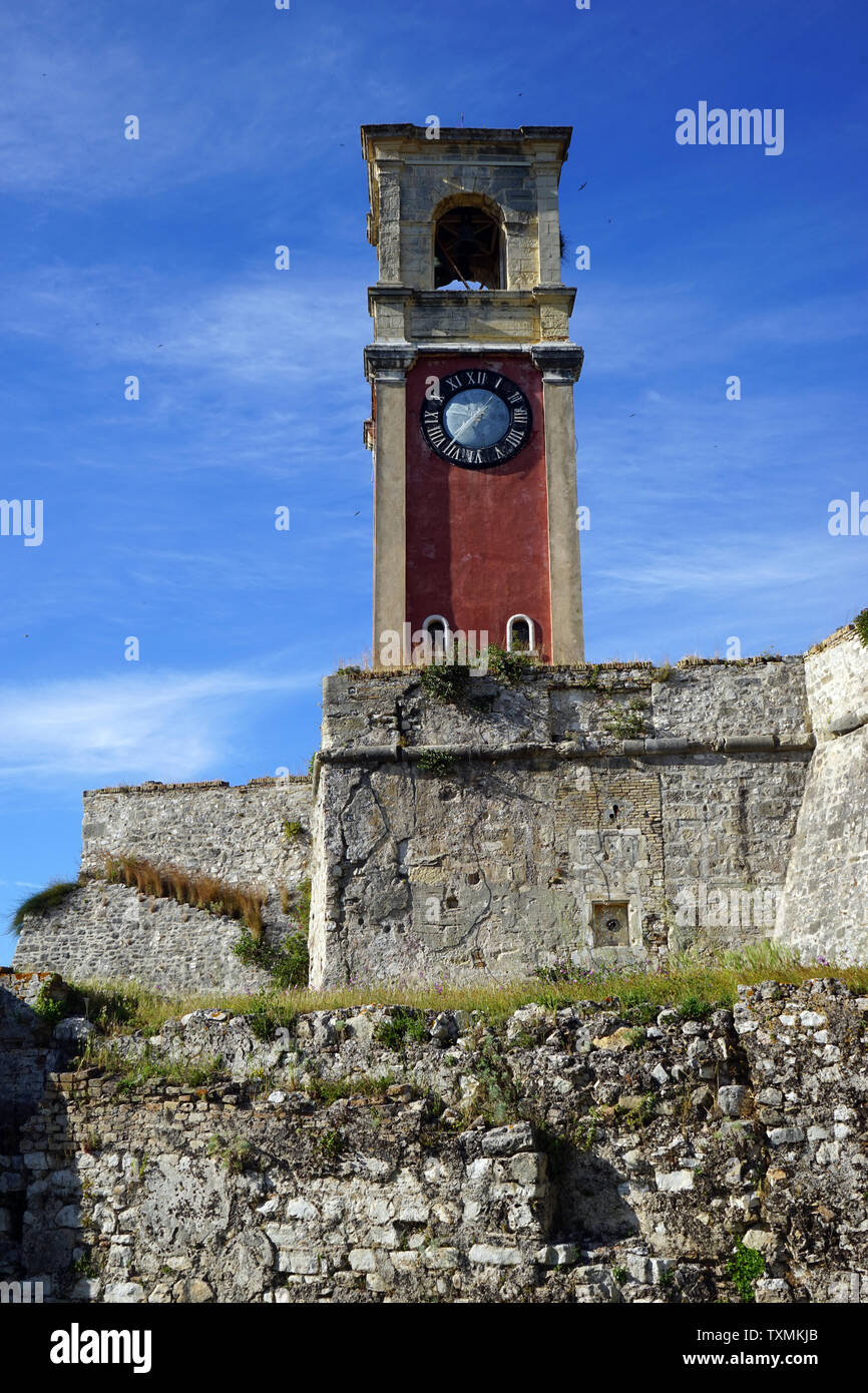 Corfou, Grèce - CIRCA MAI 2019 Tour de l'horloge dans le vieux fort Banque D'Images