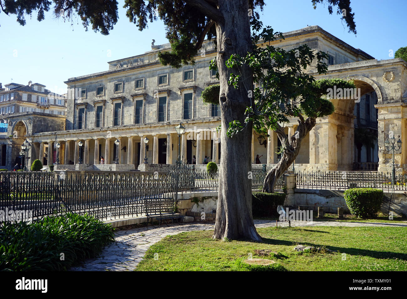 Corfou, Grèce - CIRCA MAI 2019 Agion Michail ke Antoniou Palace Banque D'Images