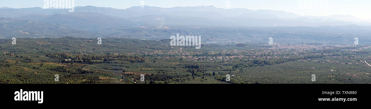 Panorama de Sparte et la vallée en Grèce Banque D'Images