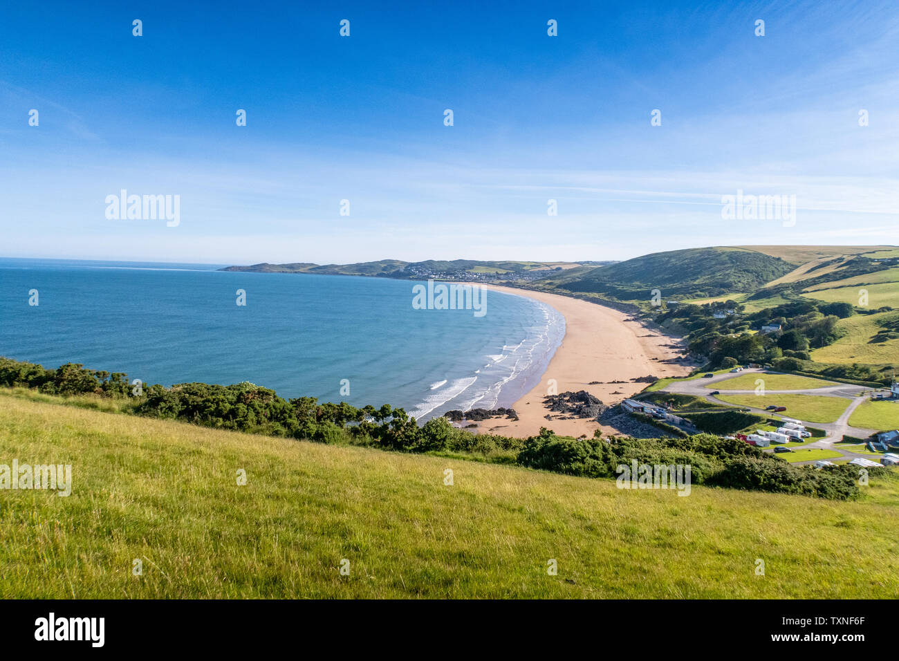 Vue paysage de Putsborough beach dans le Nord du Devon Woolacombe avec en arrière-plan Banque D'Images
