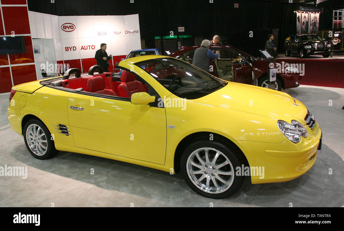 BYD Auto F8 modèle comprend une capote comme affiché lors de la dernière journée de l'aperçu de la presse à la North American International Auto Show de Detroit le 15 janvier 2008. (Photo d'UPI/Scott R. Galvin) Banque D'Images