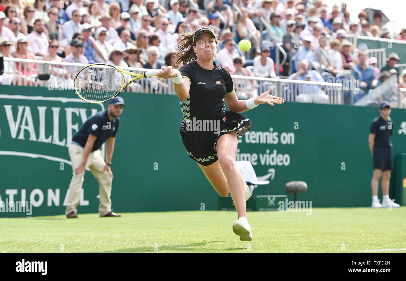 Eastbourne, Royaume-Uni. 25 Juin, 2019. Johanna Konta de Grande-bretagne en action lors de sa victoire sur Maria Sakkari de la Grèce lors de leur deuxième tour de la vallée de la nature qui a eu lieu le tournoi international de tennis du Devonshire Park à Eastbourne . Crédit : Simon Dack/Alamy Live News Banque D'Images