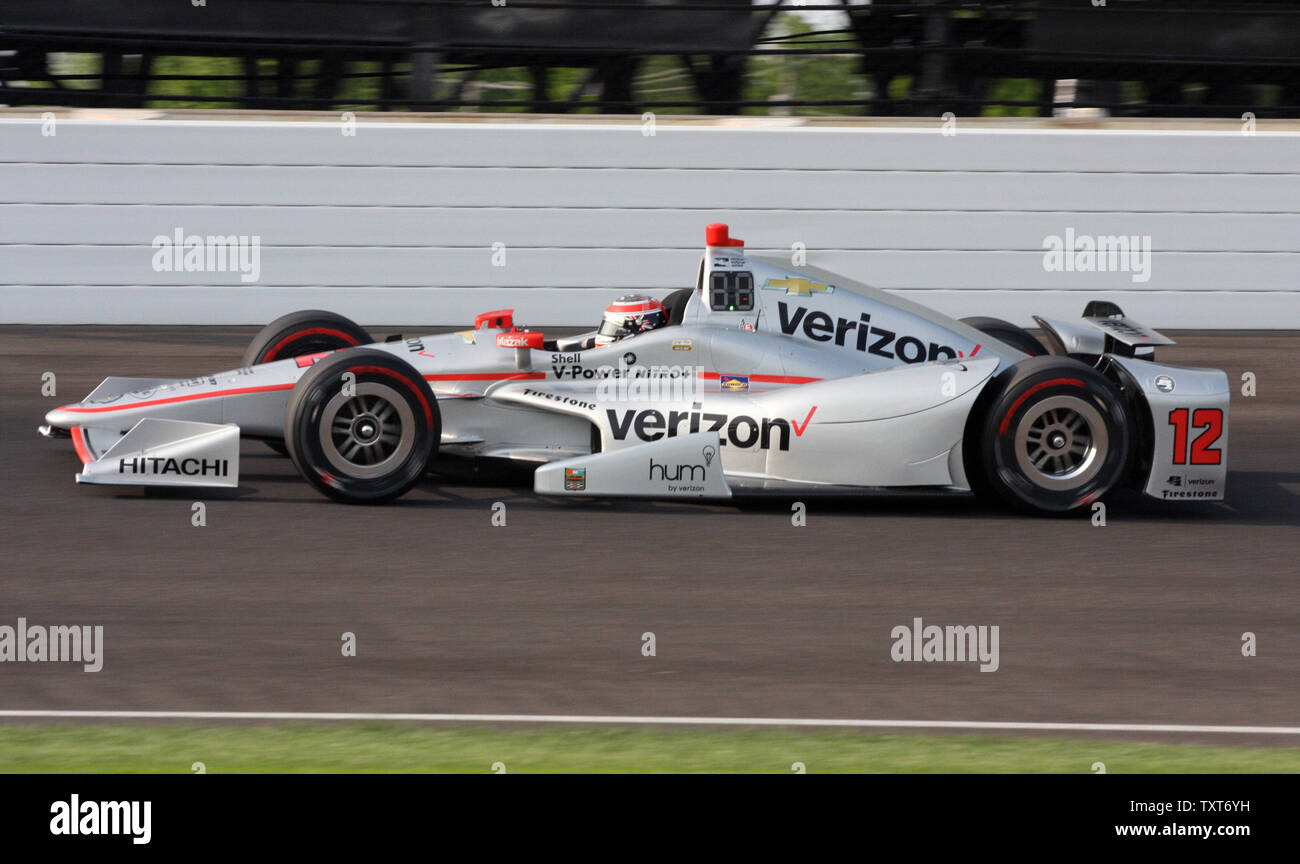 Sortie de courant va tourner pendant 3 round 1 qualités pour le 100e fonctionnement de l'Indianapolis 500 à l'Indianapolis Motor Speedway le 21 mai 2016 à Indianapolis, Indiana. Le pouvoir est 3e plus rapide à 230,736 MPH. Photo par Billl Coons/UPI Banque D'Images