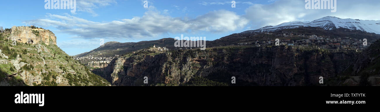 Panorama de la vallée de la Quadisha au Liban Banque D'Images