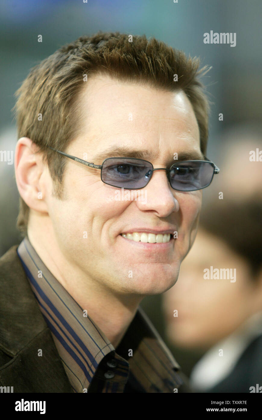 L'acteur Jim Carrey arrive au 12 décembre 2004 Los Angeles première du film ', Lemony Snicket's A Series of Unfortunate Events', à la coupole de Cinerama. Le film s'ouvre le 17 décembre. (Photo d'UPI/Francis Specker) Banque D'Images
