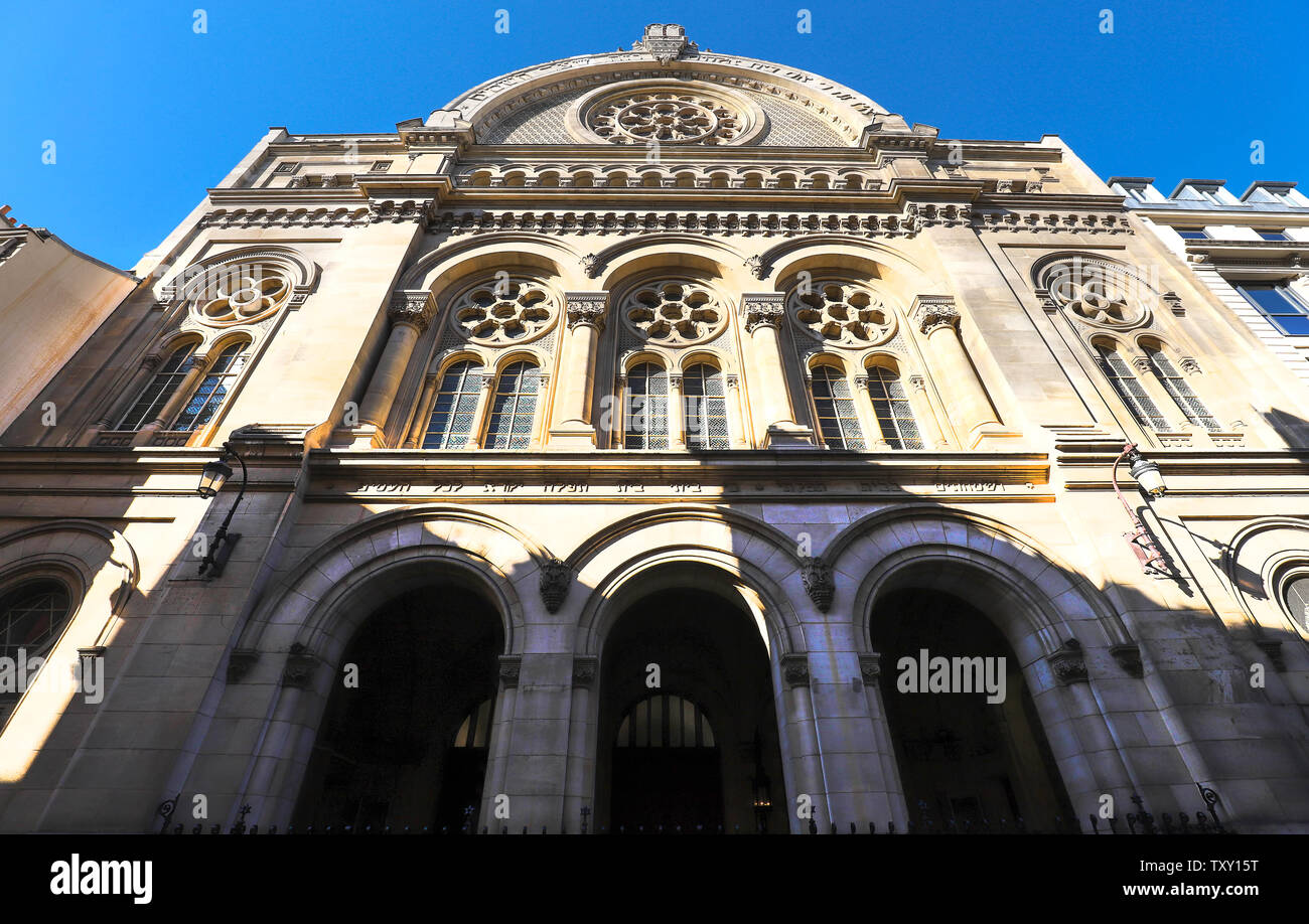 Synagogue Paris Banque D Image Et Photos Alamy