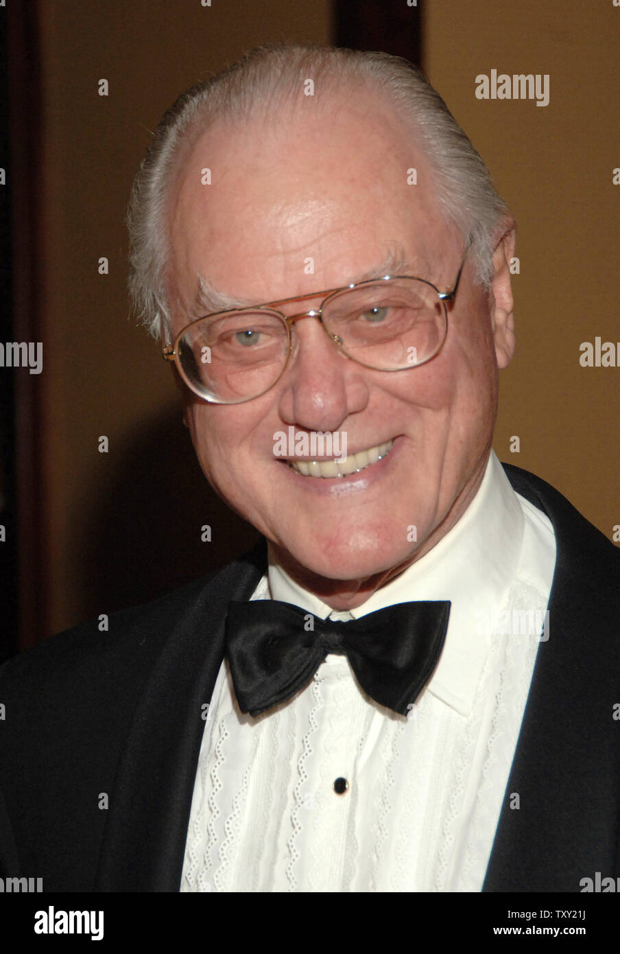 Larry Hagman arrive pour le 50e anniversaire Thalians gala tenu à l'hôtel Hyatt Regency Century Plaza Hotel de Los Angeles le 8 octobre 2005 . (UPI Photo/ Phil McCarten) Banque D'Images