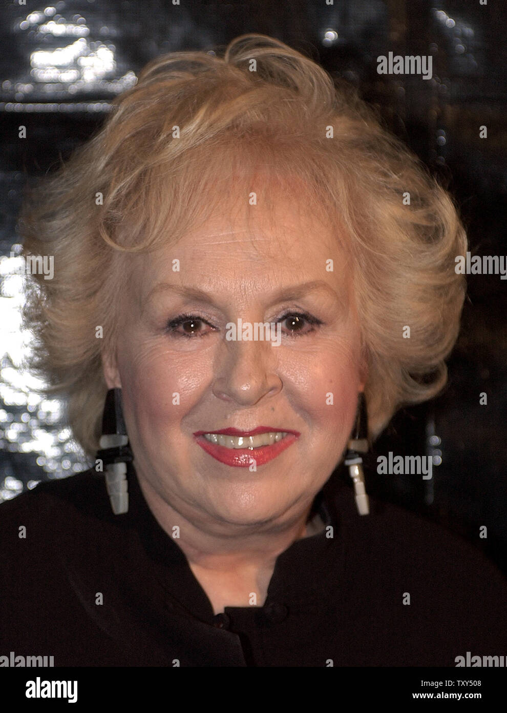 Doris Roberts arrive à la Los Angeles première de Billy Crystal's play '700' Le dimanche 12 janvier 2006, à Beverly Hills, Californie (UPI Photo/John Hayes) Banque D'Images