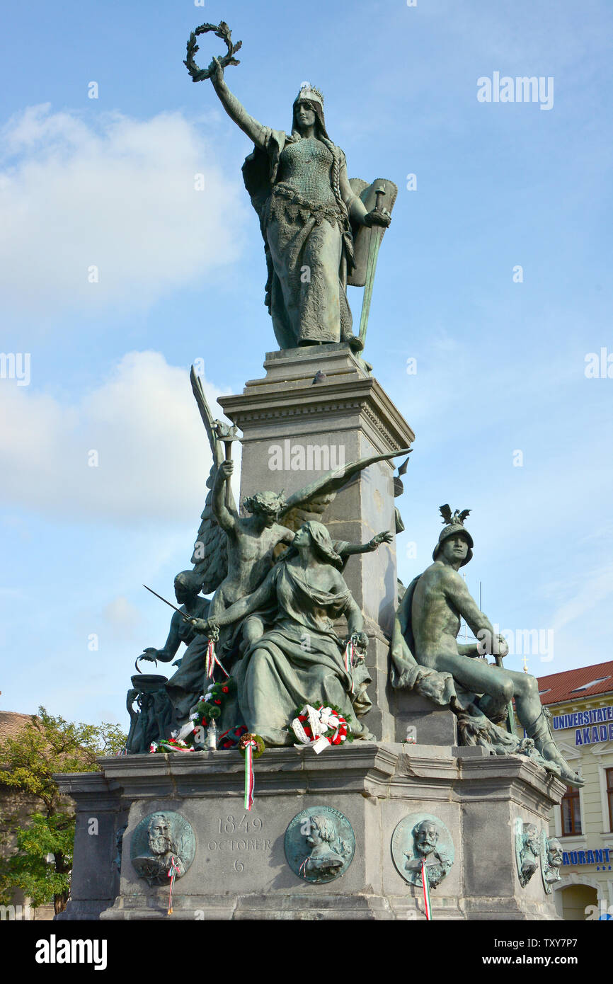 Statue de la liberté (le travail de György Zala), martyrs d'Arad monument, Arad, Roumanie Banque D'Images