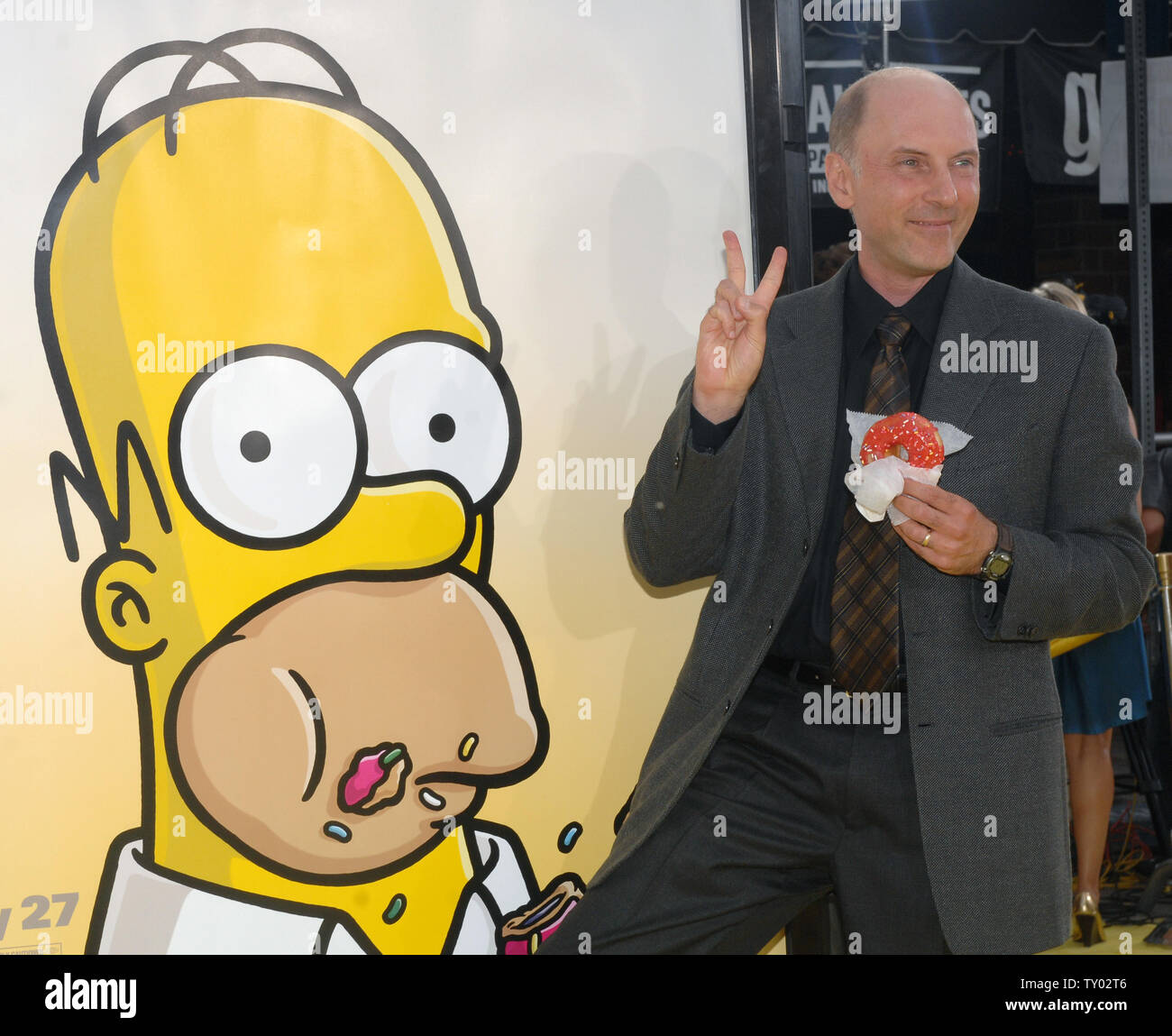 Dan Castellaneta, la voix de Homer Simpson dans l'animated motion photo comédie 'Les Simpson - Le Film", arrive à la première du film dans la section de Westwood Los Angeles le 24 juillet 2007. (Photo d'UPI/Jim Ruymen) Banque D'Images