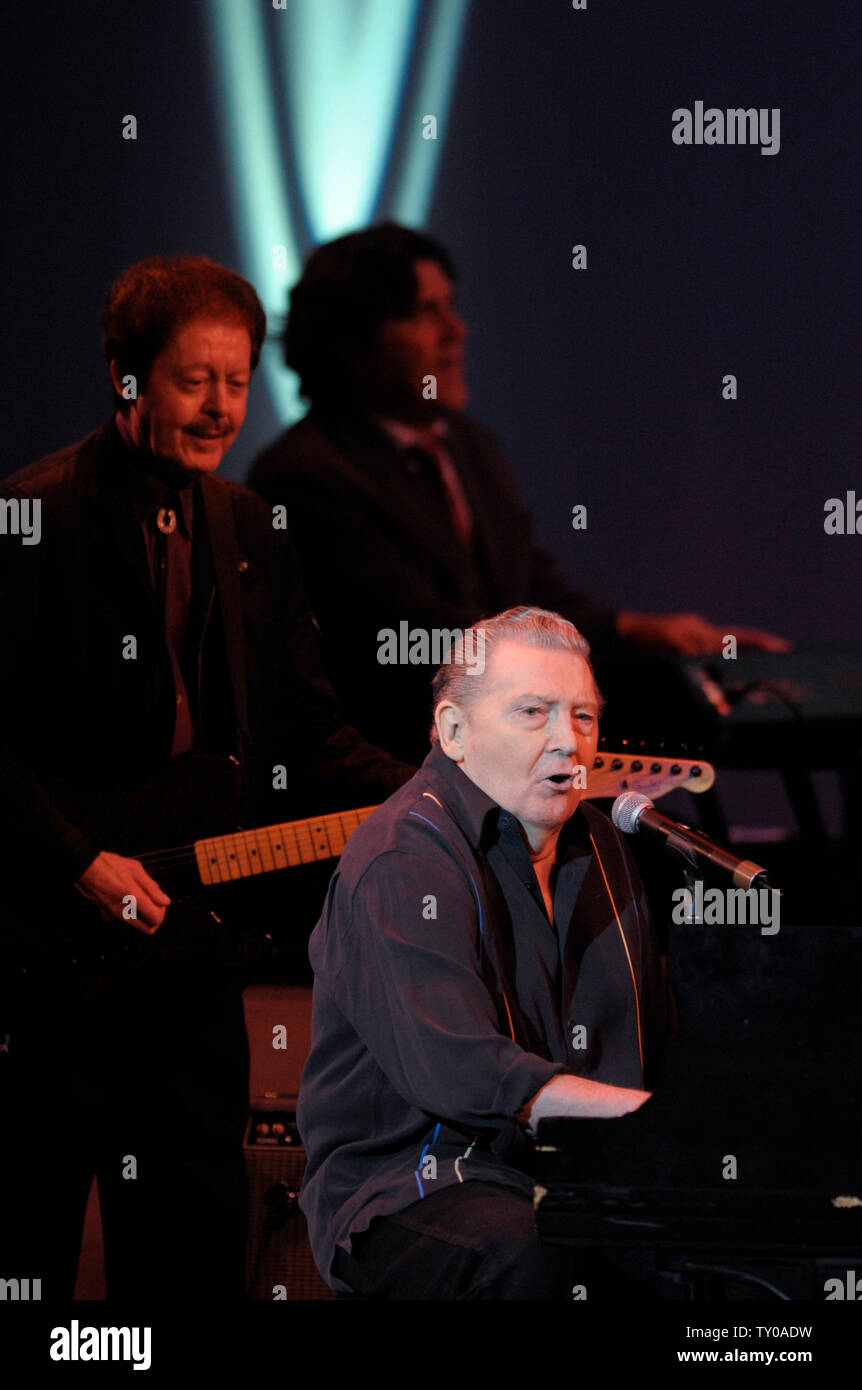 Chanteur Jerry Lee Lewis effectue au Grammy Foundation « Sons of Change' performance à Los Angeles le 6 février 2008. (UPI Photo/ Phil McCarten) Banque D'Images