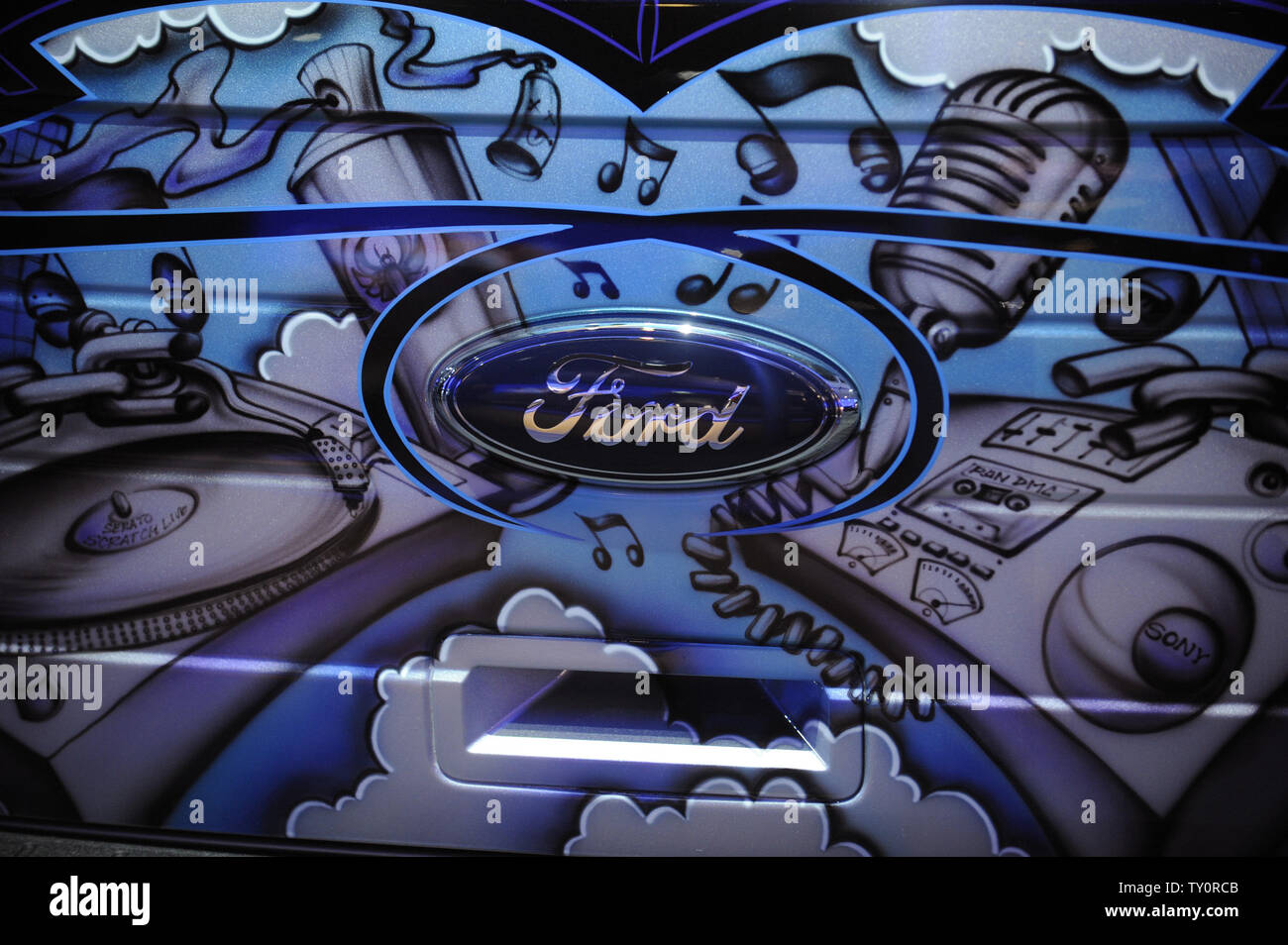 Un les Ford Flex est exposée au LA Auto Show 2008 à Los Angeles le 19 novembre 2008. (Photo d'UPI/Phil McCarten) Banque D'Images