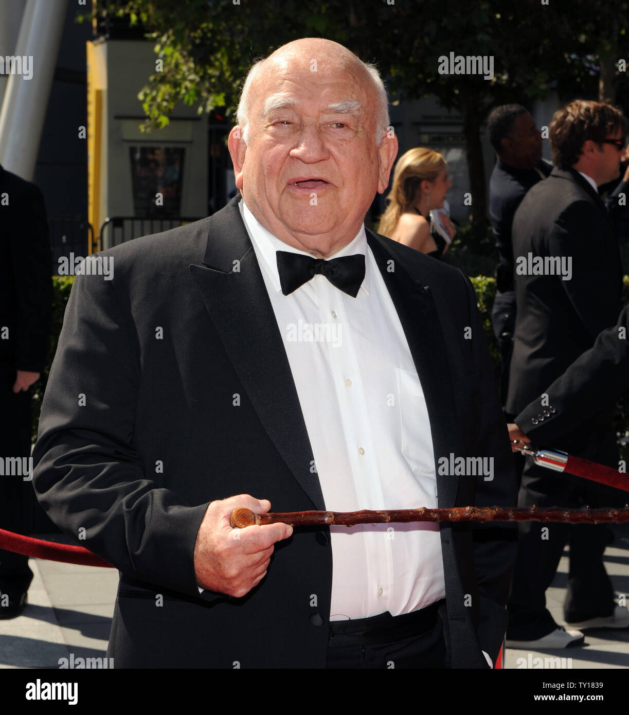 Acteur Ed Asner arrive à la Creative Arts Emmy Awards à Los Angeles le 12 septembre 2009. UPI/Jim Ruymen Banque D'Images