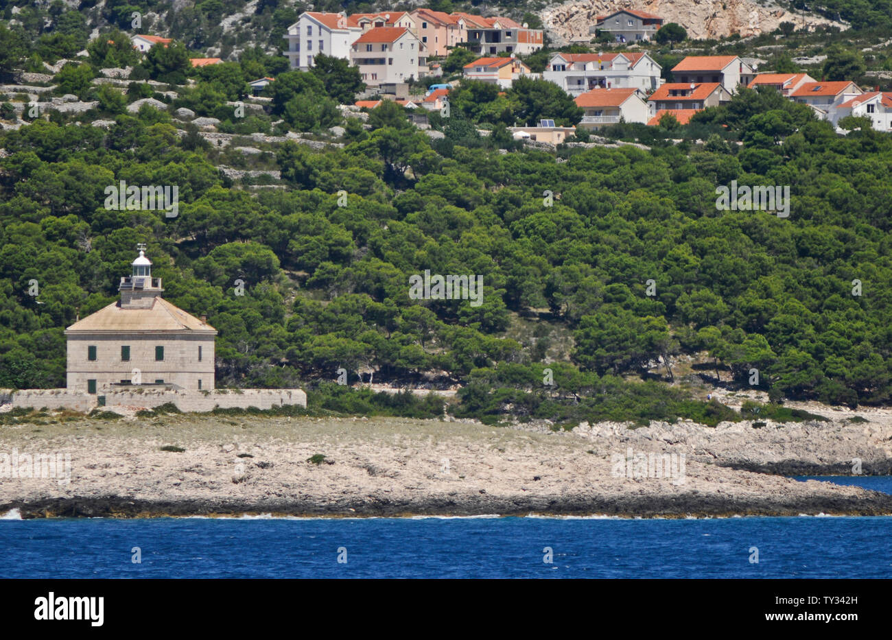 Un phare dans les îles croates, Mer Adriatique Banque D'Images