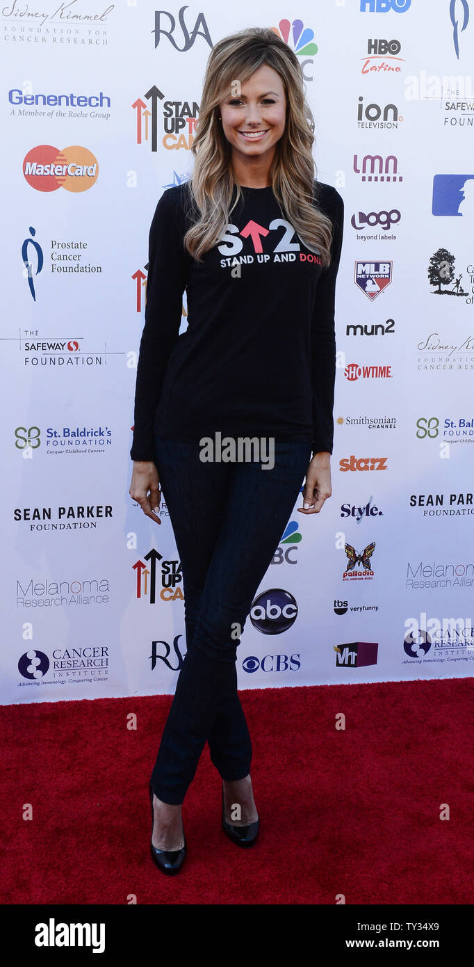 L'actrice Stacey Keibler assiste à l'émission télévisée Stand Up to Cancer évènement de collecte de fonds de l'industrie du divertissement Foundation (EIF) au Shrine Auditorium à Los Angeles le 7 septembre 2012. UPI/Jim Ruymen Banque D'Images