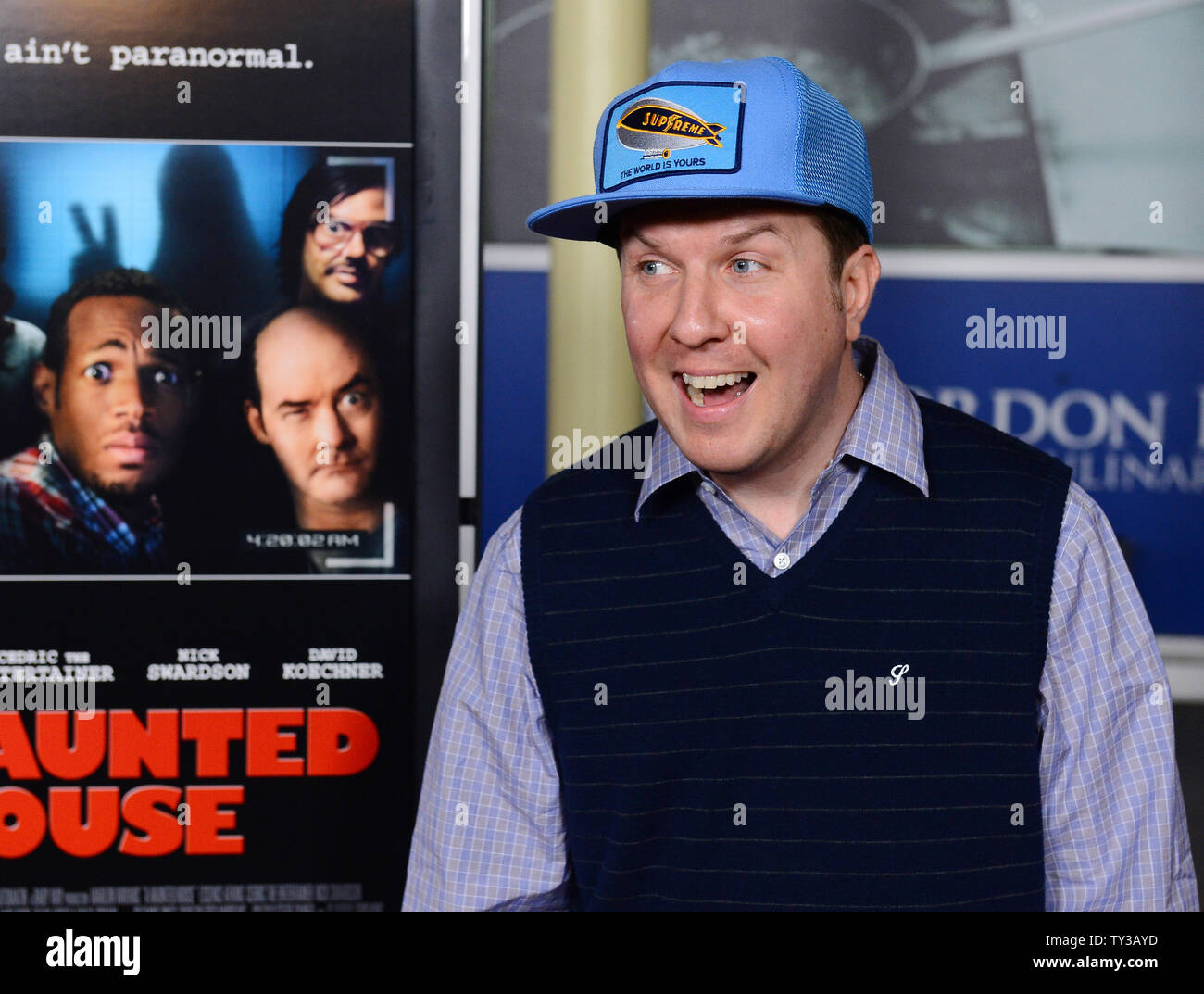 Nick Swardson, un acteur dans la comédie du cinéma 'une maison hantée", assiste à la première du film à l'Arclight Cinerama Dome dans la section Hollywood de Los Angeles le 3 janvier 2013. UPI/Jim Ruymen Banque D'Images