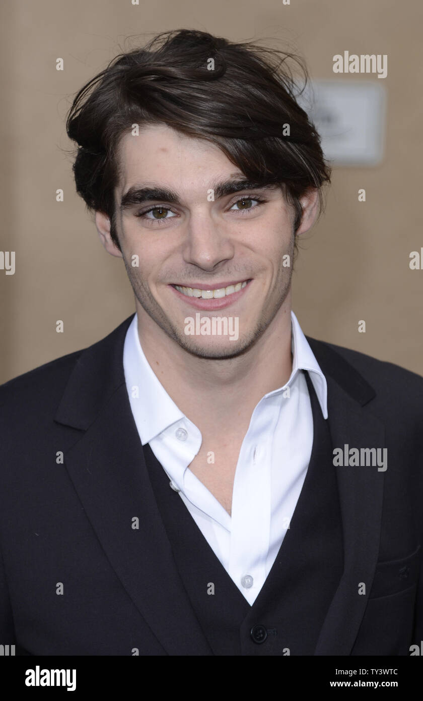 RJ Mitte acteur participe à une première projection du dernier épisodes de la série "Breaking Bad", tenue au Sony Studio lot dans la section Culver City de Los Angeles le 24 juillet 2013. UPI/Phil McCarten Banque D'Images