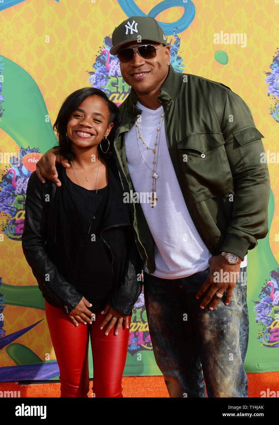 Le rappeur et acteur LL Cool J et sa fille Nina Simone Smith assister à Nickelodeon's 27th annual Kids' Choice Awards qui a eu lieu à USC Galen Center de Los Angeles le 29 mars 2014. UPI/Jim Ruymen Banque D'Images