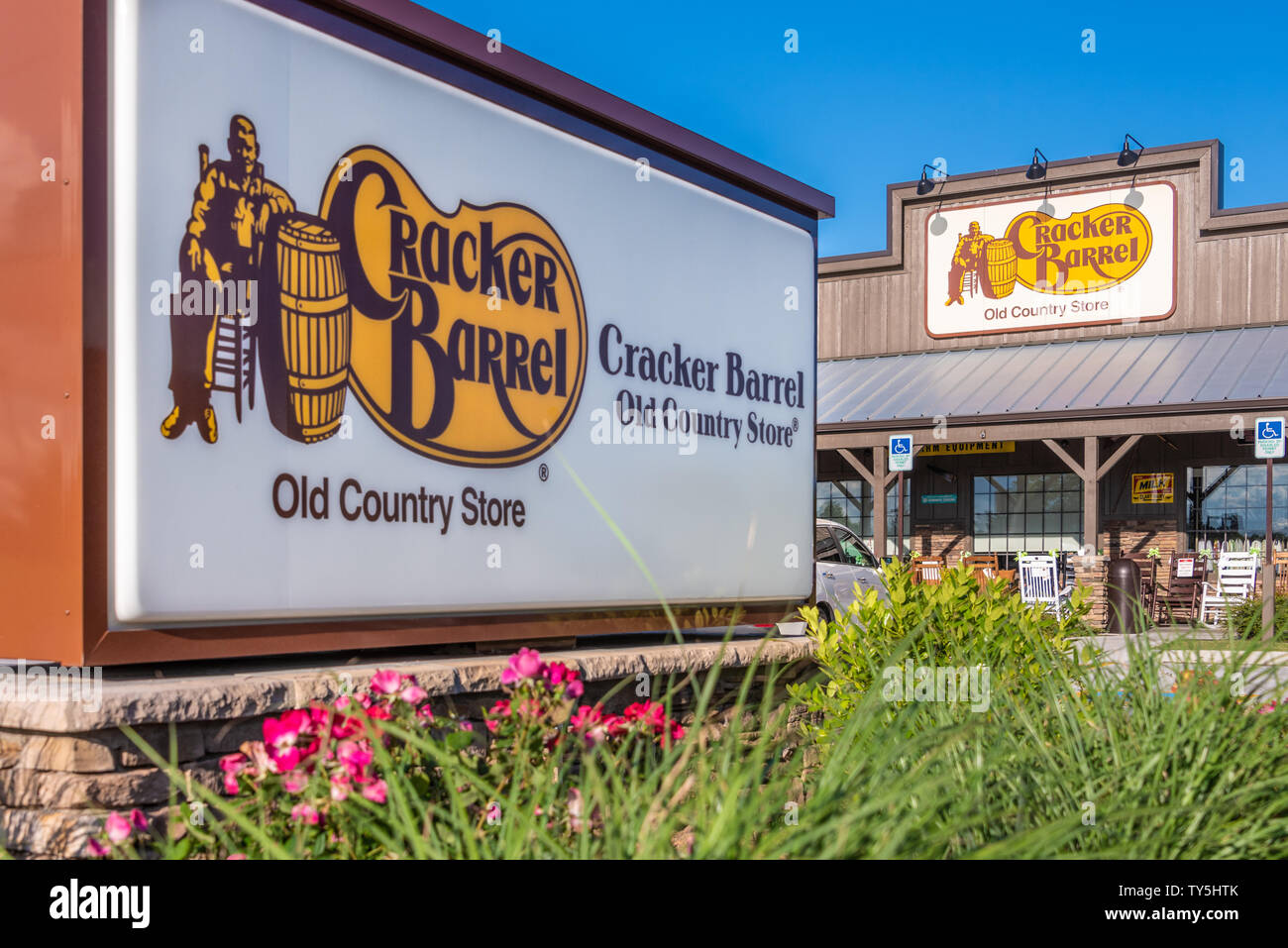 Cracker Barrel Old Country Store restaurant à Zagreb, en Géorgie. (USA) Banque D'Images