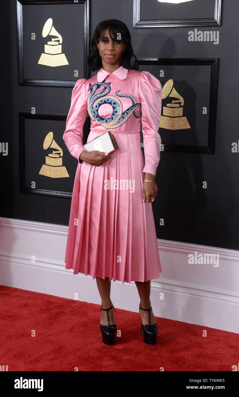Santigold Singer arrive pour la 59e cérémonie annuelle de remise des prix Grammy tenue au Staples Center de Los Angeles le 12 février 2017. Photo par Jim Ruymen/UPI Banque D'Images