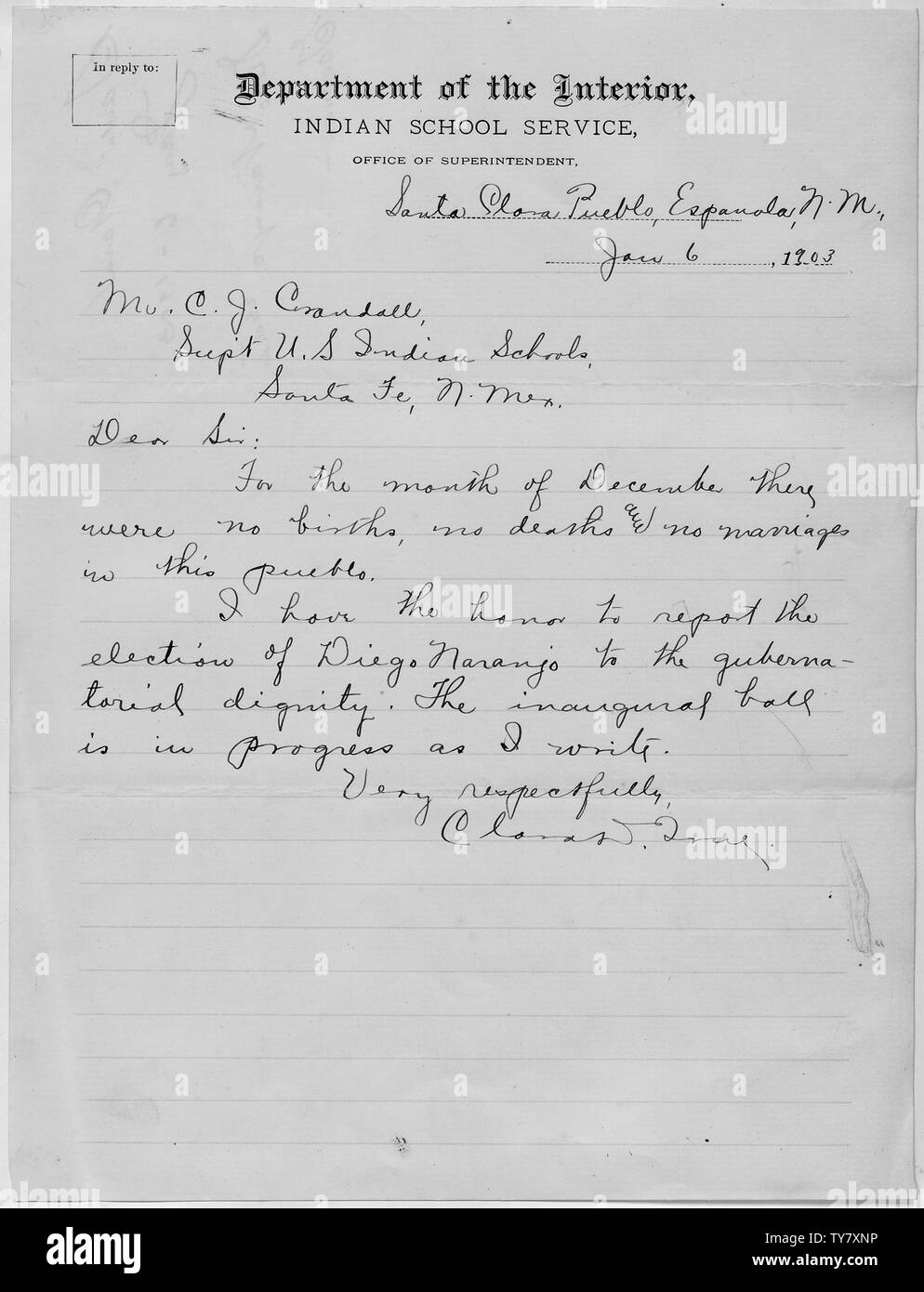 Lettre au surintendant annonçant élection du nouveau gouverneur. ; Portée et contenu : Lettre au surintendant. De Miss Crandall vrai annonçant que Diego Naranjo a été élu gouverneur de la Santa Clara Pueblo. Banque D'Images