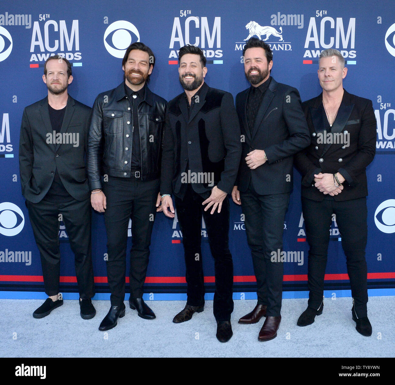 (L-R) Vendeurs de Pentecôte, Geoff cintrées, Matthew Ramsey, Brad Tursi, et Trevor Rosen de la Old Dominion assister à la 54th annual Academy of Country Music Awards qui a eu lieu au MGM Grand Garden Arena de Las Vegas, Nevada le 7 avril 2019. Le spectacle sera diffusé en direct sur CBS. Photo par Jim Ruymen/UPI Banque D'Images