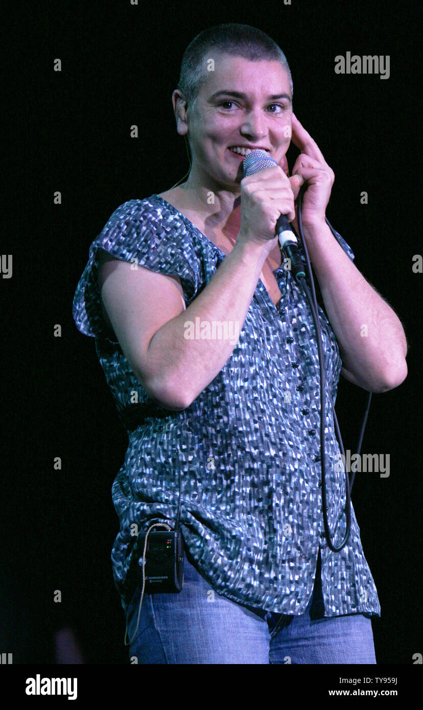 Sinead O'Connor se produit en concert au Hard Rock de Las Vegas le 19 septembre 2007. Le compositeur irlandais est tournée pour promouvoir son nouvel album 'théologie'. (Photo d'UPI/Daniel Gluskoter) Banque D'Images