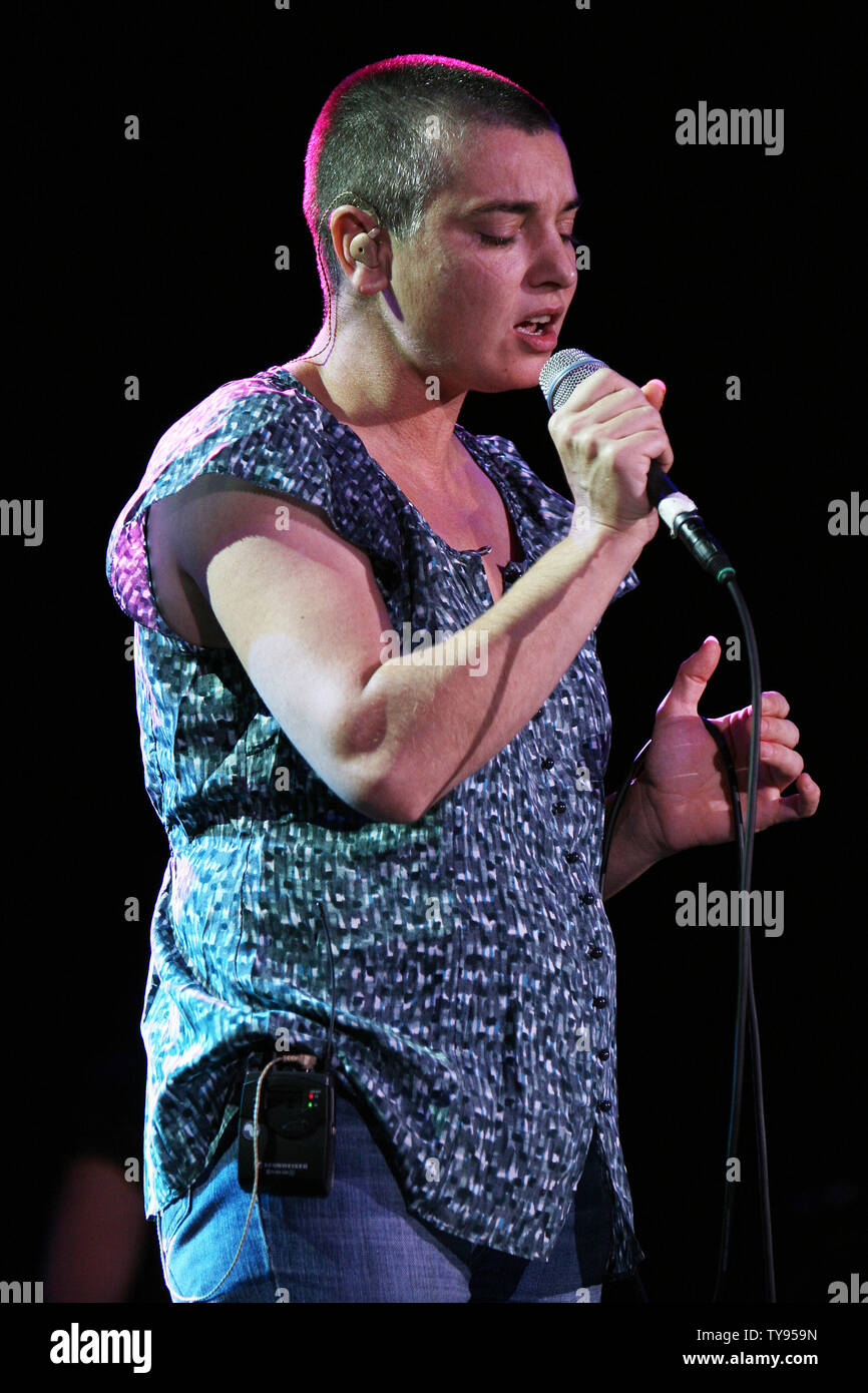 Sinead O'Connor se produit en concert au Hard Rock de Las Vegas le 19 septembre 2007. Le compositeur irlandais est tournée pour promouvoir son nouvel album 'théologie'. (Photo d'UPI/Daniel Gluskoter) Banque D'Images