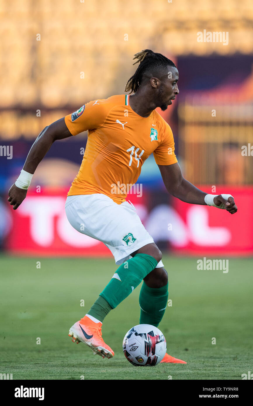 Le CAIRE, ÉGYPTE - Le 24 juin : Jonathan Adjo Kodjia de Côte d'Ivoire au cours de la coupe d'Afrique des Nations 2019 Groupe d match entre la Côte d'Ivoire et d'Afrique du Sud au stade Al-Salam, le 24 juin 2019 au Caire, Égypte. (Photo par Sebastian Frej/MO Media/Getty Images) Banque D'Images