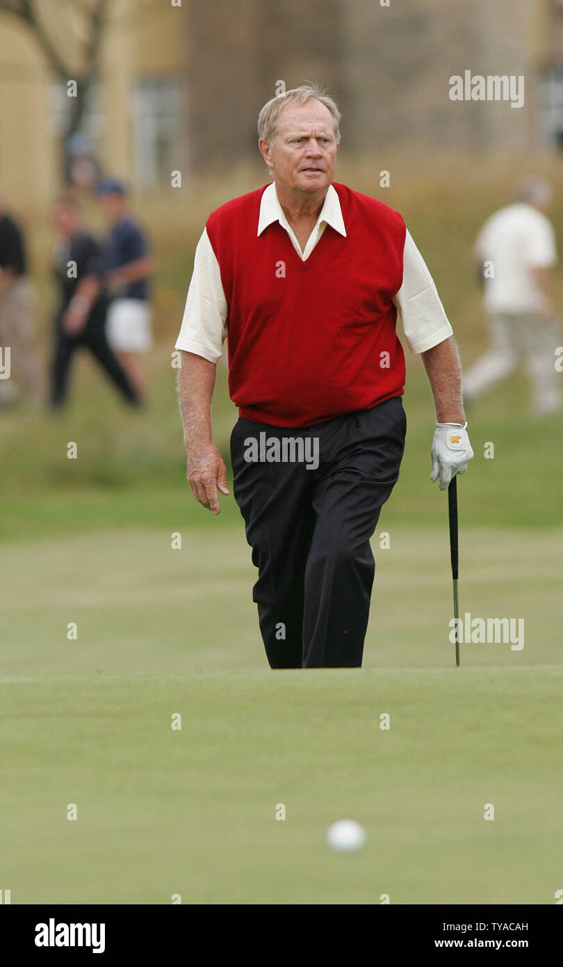 Jack Nicklaus, golfeur américain sur la dernière journée à la pratique 2005 British Open golf championship sur le old course de St Andrews le mercredi 13 juillet 2005. (Photo d'UPI/Hugo Philpott) Banque D'Images