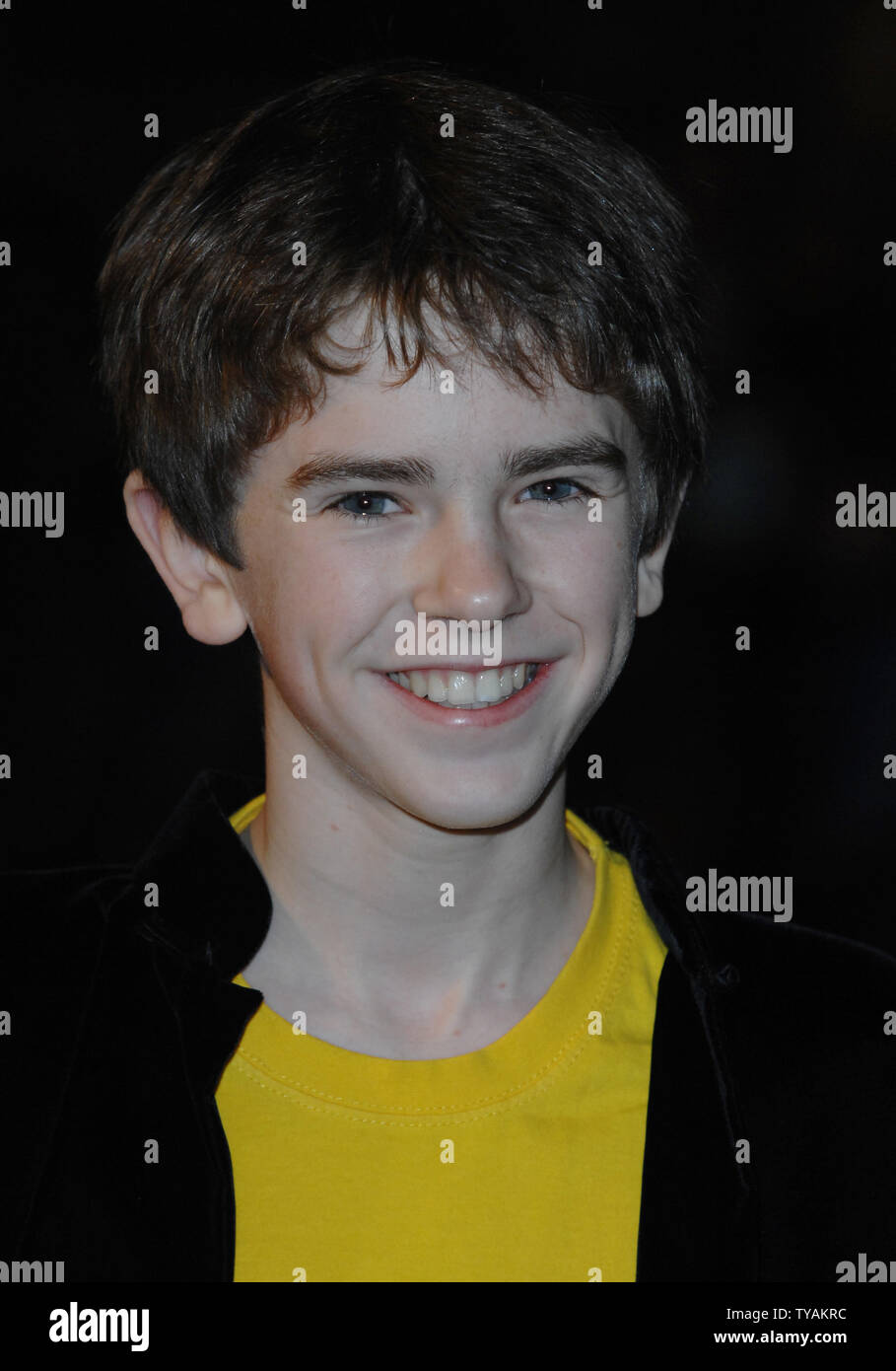 L'acteur britannique Freddie Highmore assiste à la première mondiale de 'The Golden Compass' à Odéon, Leicester Square à Londres le 27 novembre 2007. (Photo d'UPI/Rune Hellestad) Banque D'Images