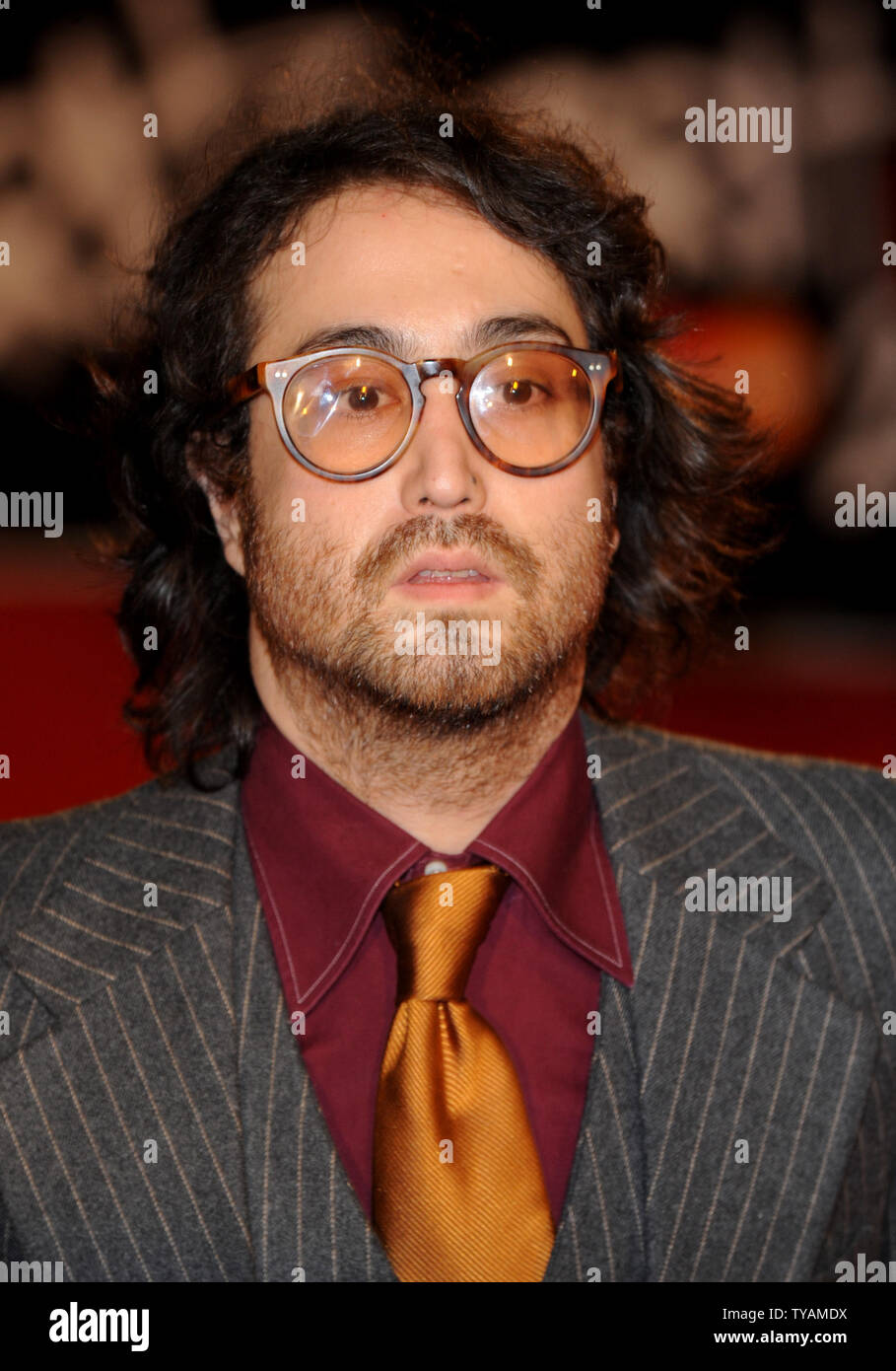 Le chanteur américain Sean Lennon participe à la "Brit Awards" à Earl's Court à Londres le 20 février 2008. (Photo d'UPI/Rune Hellestad) Banque D'Images