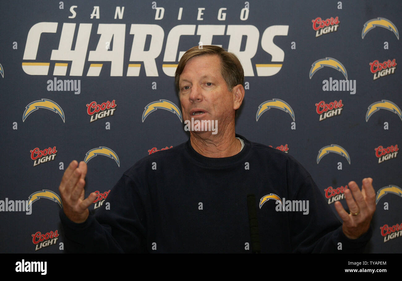 L'entraîneur-chef des San Diego Chargers Norv Turner parle aux médias à Penny Hill Park Hotel le jeudi 23 octobre 2008.Les chargeurs sont dues à jouer contre les New Orleans Saints au stade de Wembley à Londres le dimanche 26 octobre 2008. (UPI/Photo Hugo Philpott) Banque D'Images