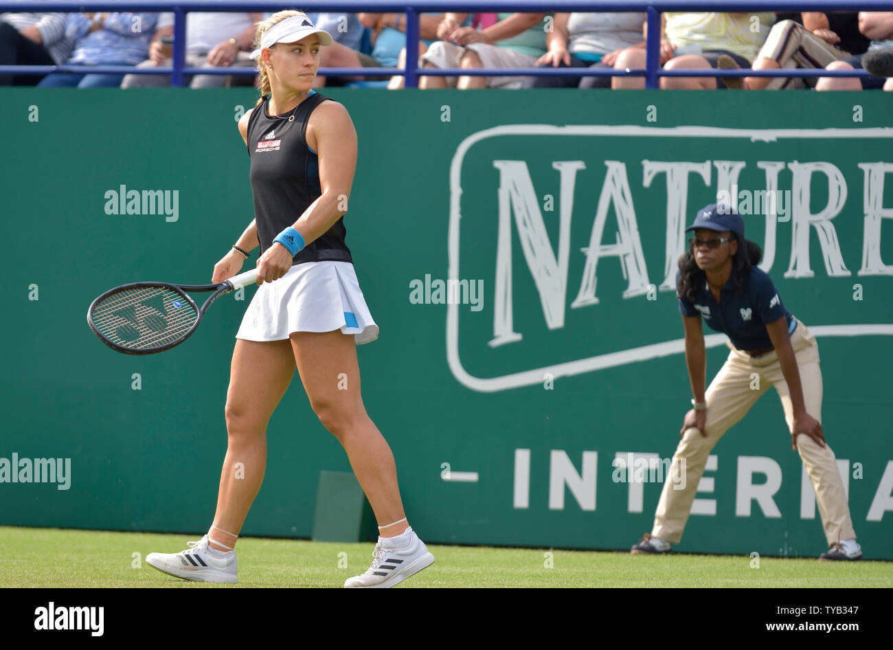 Angelique Kerber (Ger) jouer à la Nature Valley International tennis dans le Devonshire Park. 25 juin. Eastbourne, Angleterre, Banque D'Images